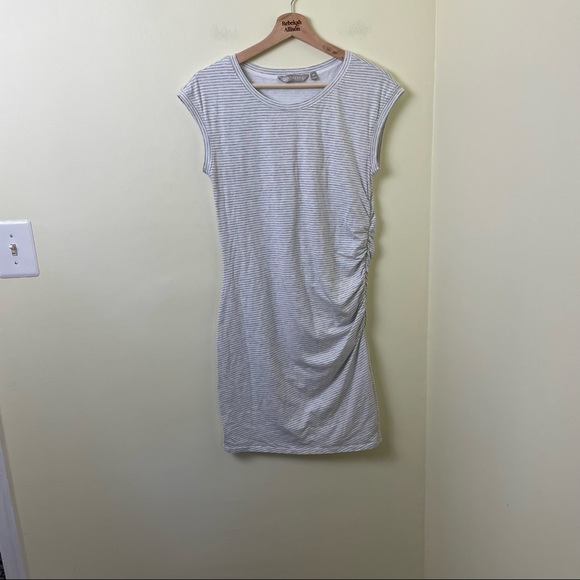 Athleta Carefree Tee Dress White & Grey Stripe Ruched Size Medium Petite - Picture 8 of 11